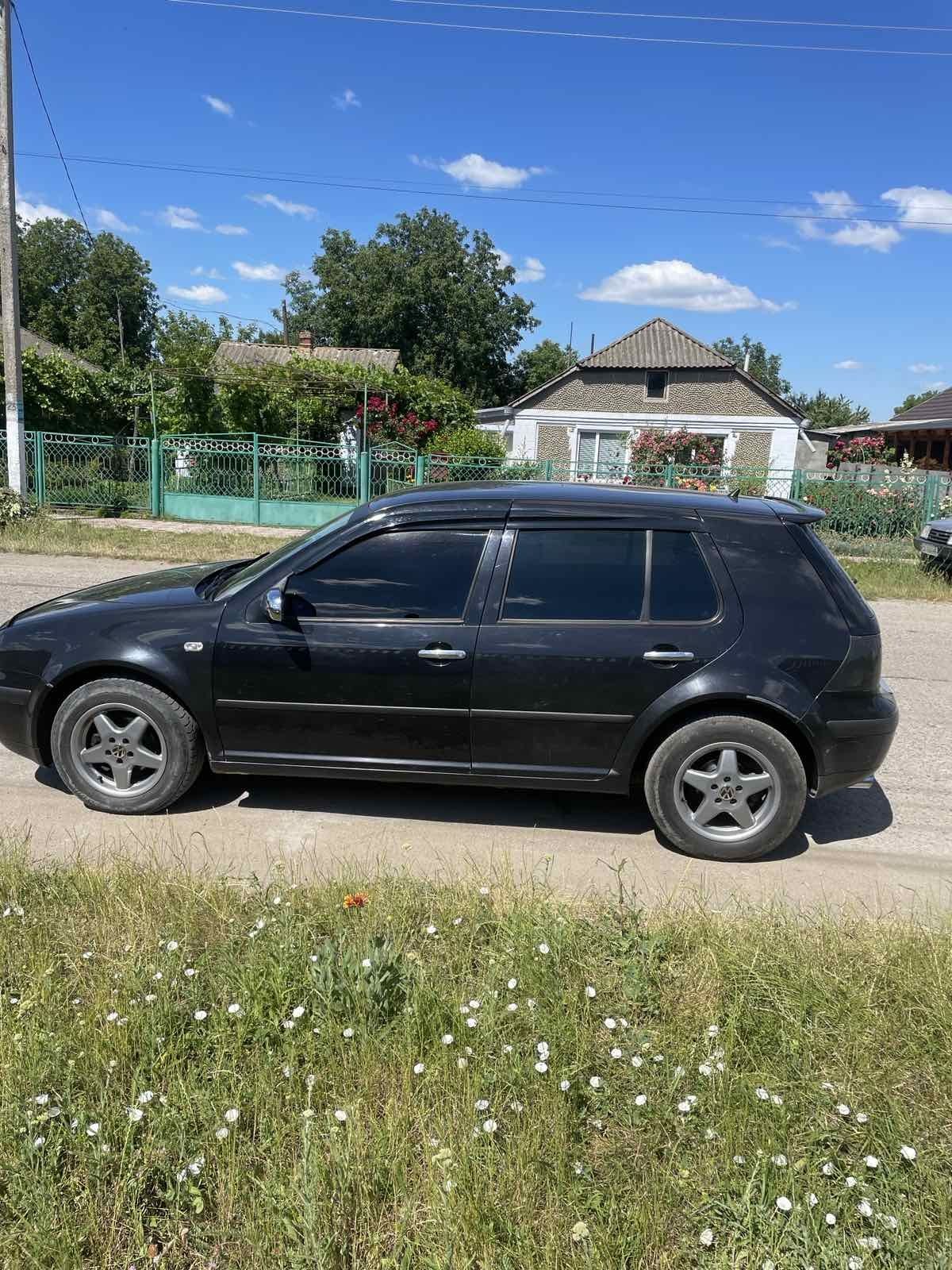 В продажі Гольф 4