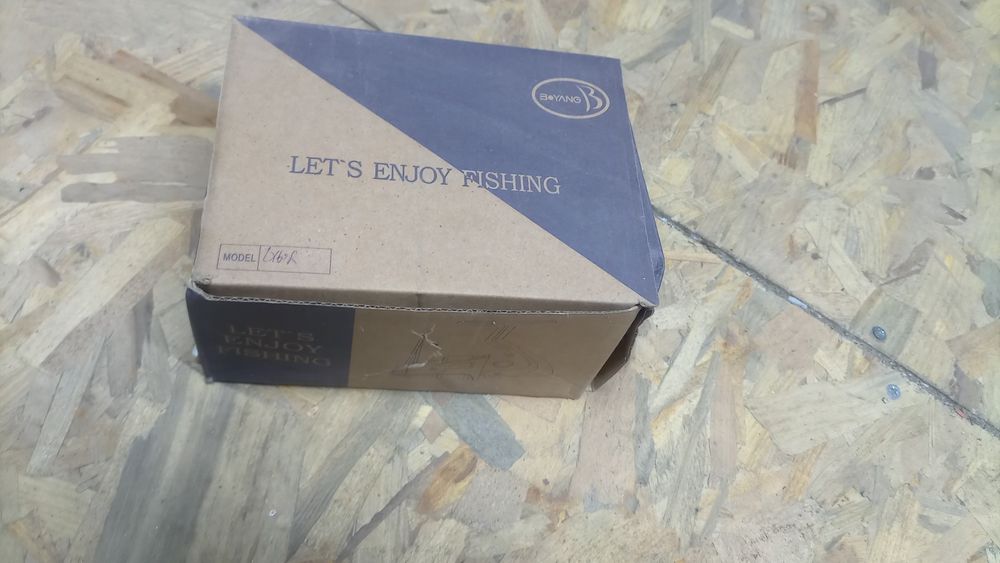 Carreto de pesca novo