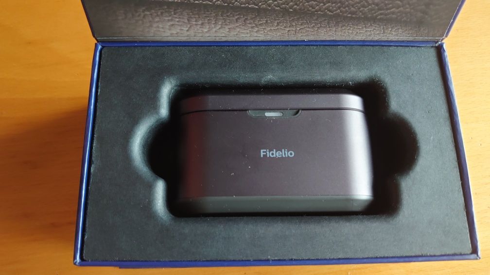 Słuchawki Philips Fidelio T1