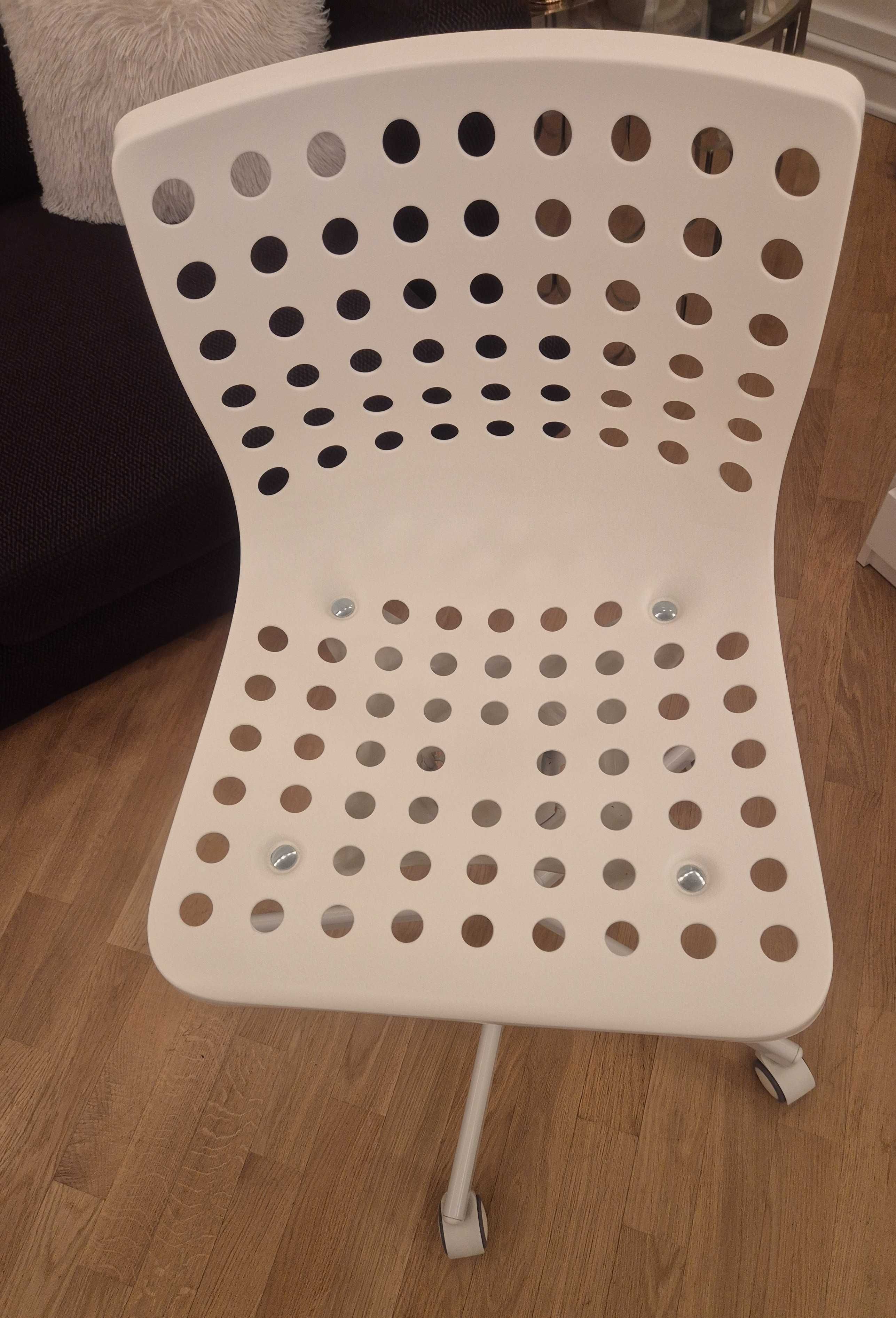 Biurko 118 x 60 x 75 białe + krzesło biurkowe