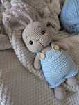 Coelho em amigurumi