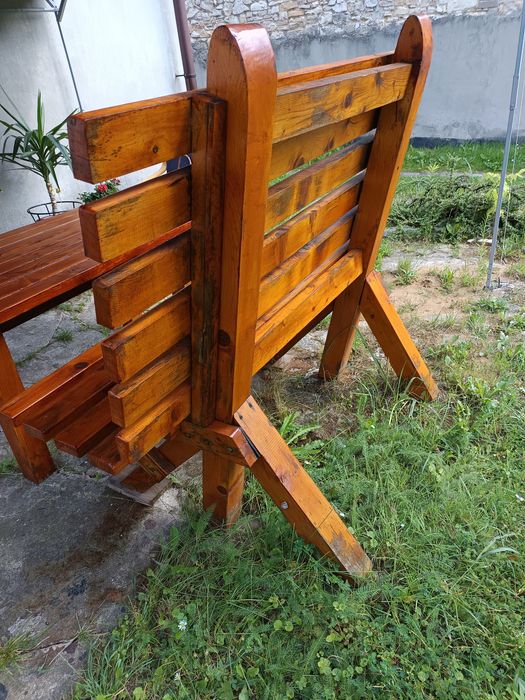 Stół drewniany i ławka