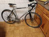 Vendo bicicleta de ciclismo