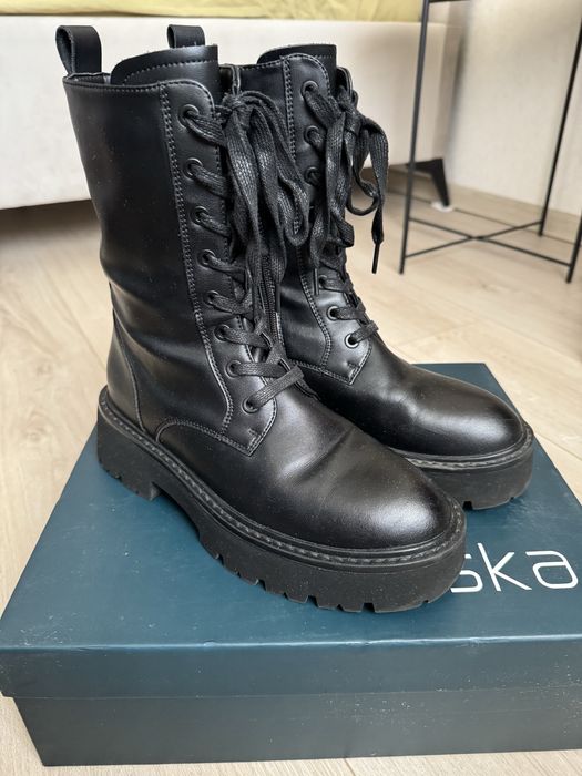 Черевики осінь-зима чорні intertop Braska