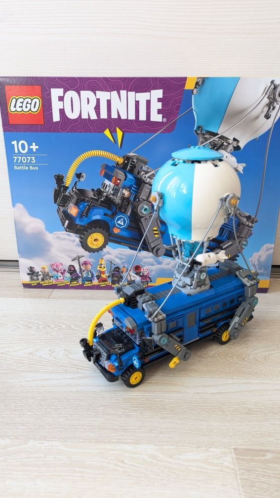 Lego Fortnite Battle Bus Бойовий автобус (77073)