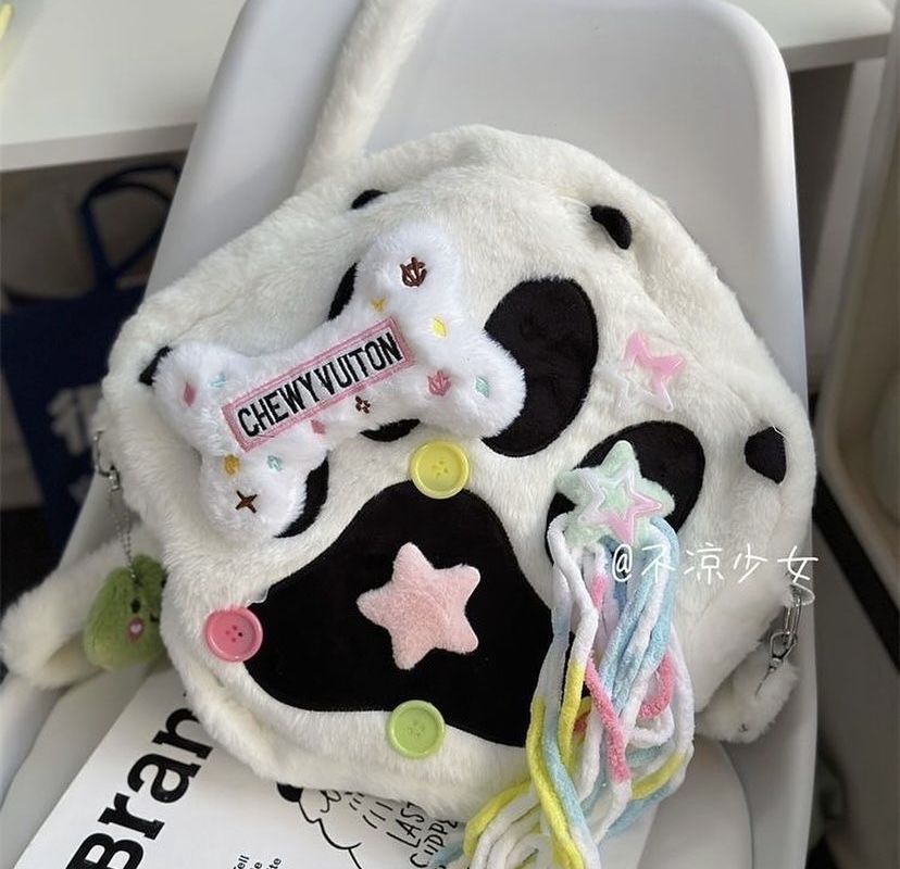 Сумка рюкзак кошачья лапка со звездами и костью в стиле y2k готика