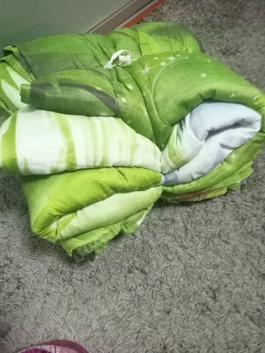 Продам одеяло 2х спальное