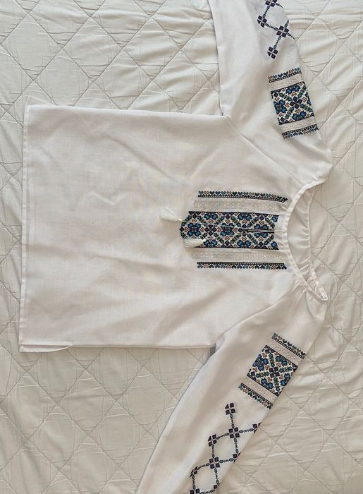 Пара вишиванок “Синя гармонія” (жіноча) – нові