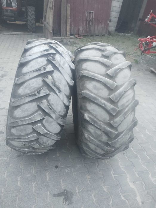 Opony 20x20 do kombajnu MF 487