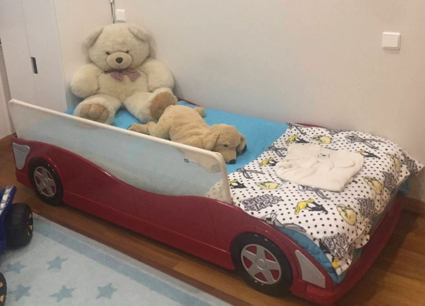 Cama de Criança - Carro