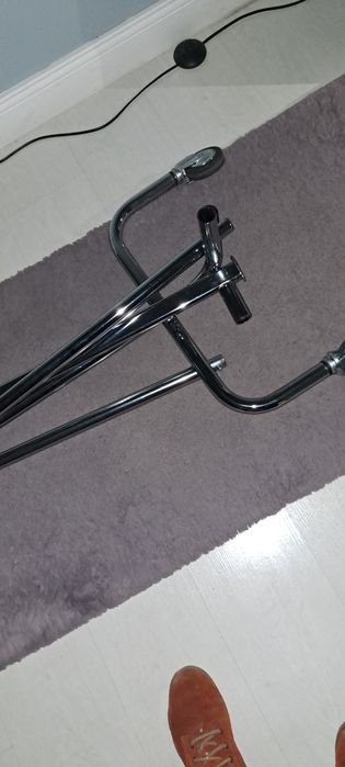 Półki, wieszaki, lustrs