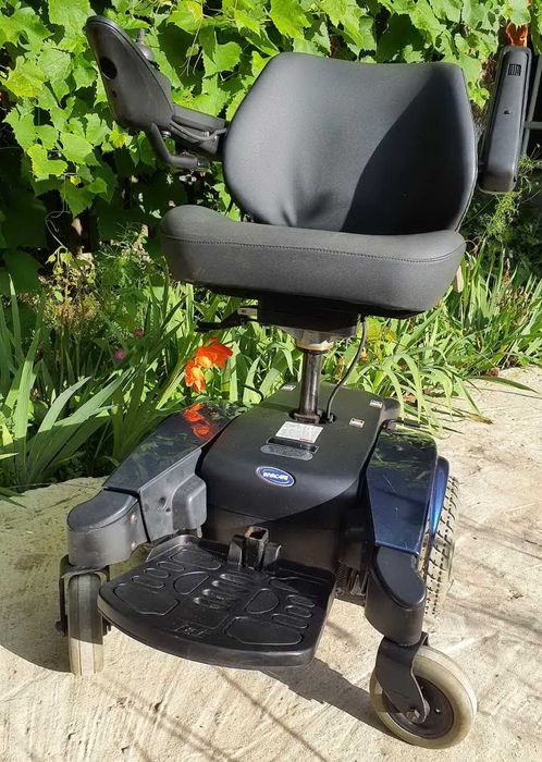 INVACARE PRONTO M61 : Kоляска инвалидная с подъемником