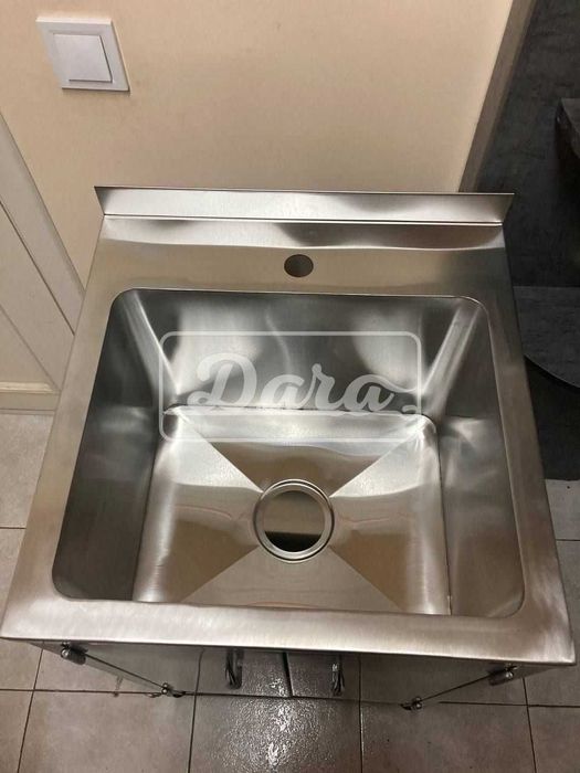 Нейтральне обладнання, меблі з нержавіючої сталі, столи, кухонні вани