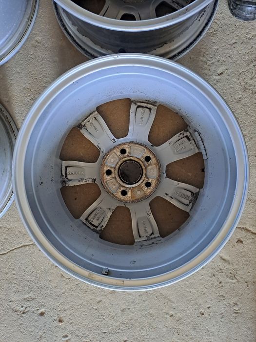 VOLVO V40 V60 C30 alufelgi koła 16"