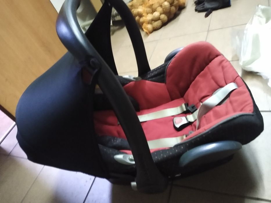 Fotelik z bazą maxi Cosi