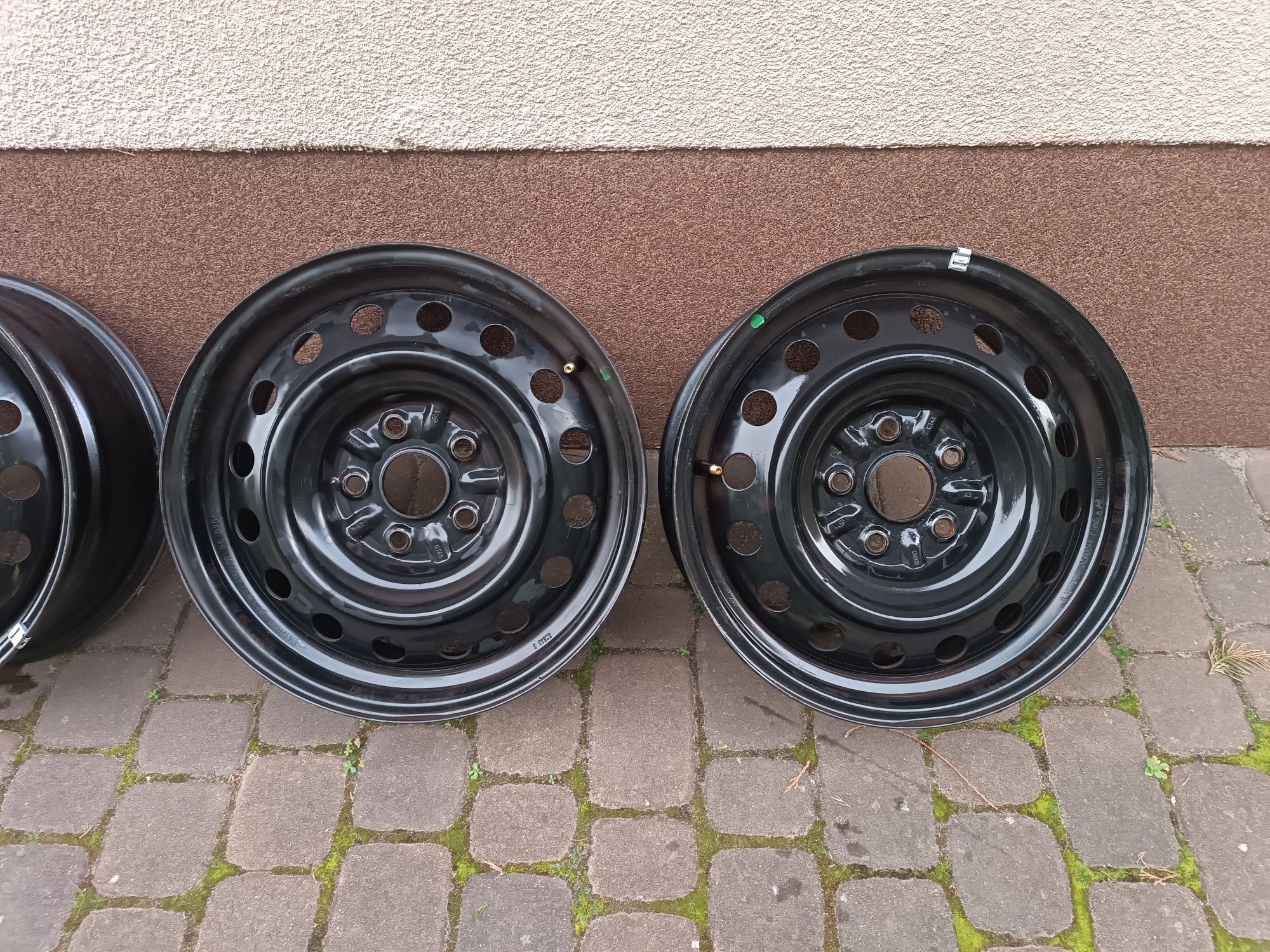 Felgi stalowe Toyota  Auris 6.5" x 16" 5x114.3 ET 45 KOMPLET