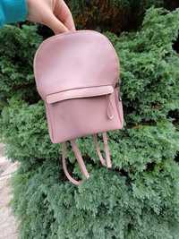 Рюкзак маленький шкіряний рожевий лаковий жіночий