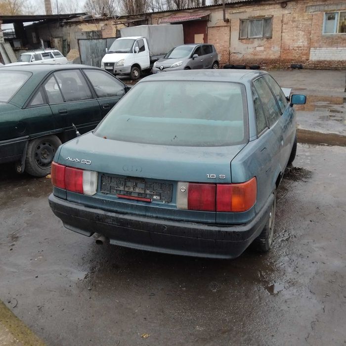 Запчастини б/в аудi 80 б3