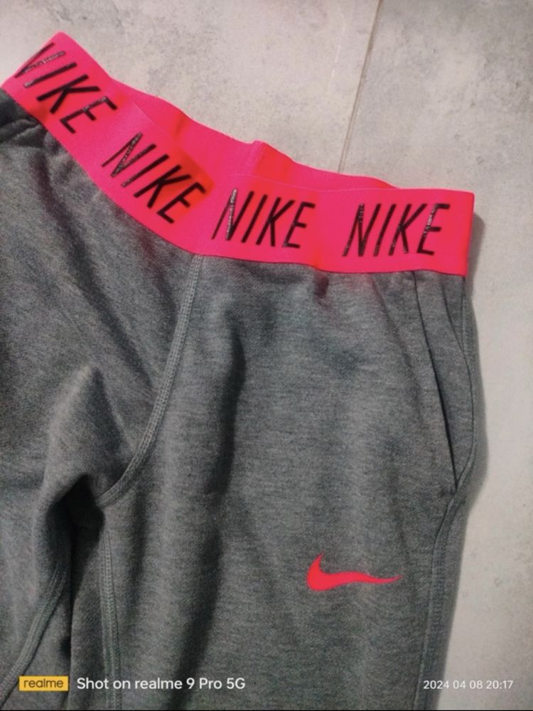 Leginsy nike damskie