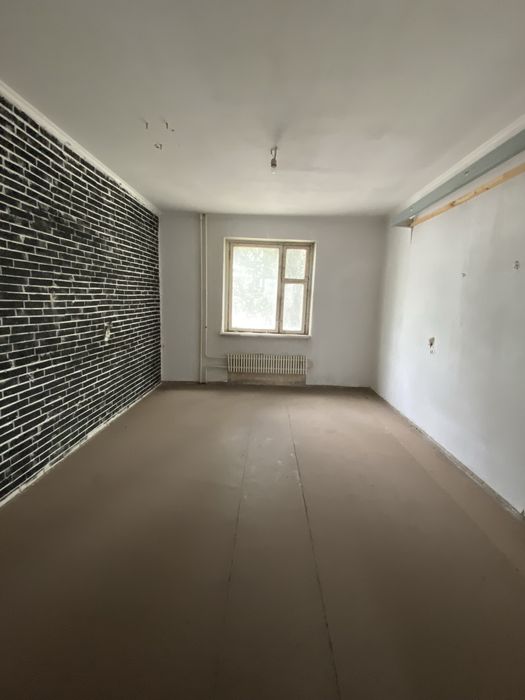 Продам 4 х кв Хортицкое шоссе дом 44а