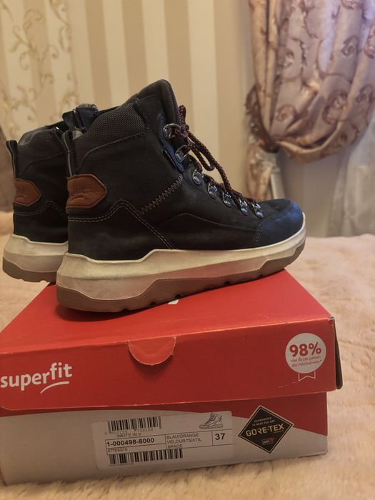 Зимові черевики для хлопчика superfit