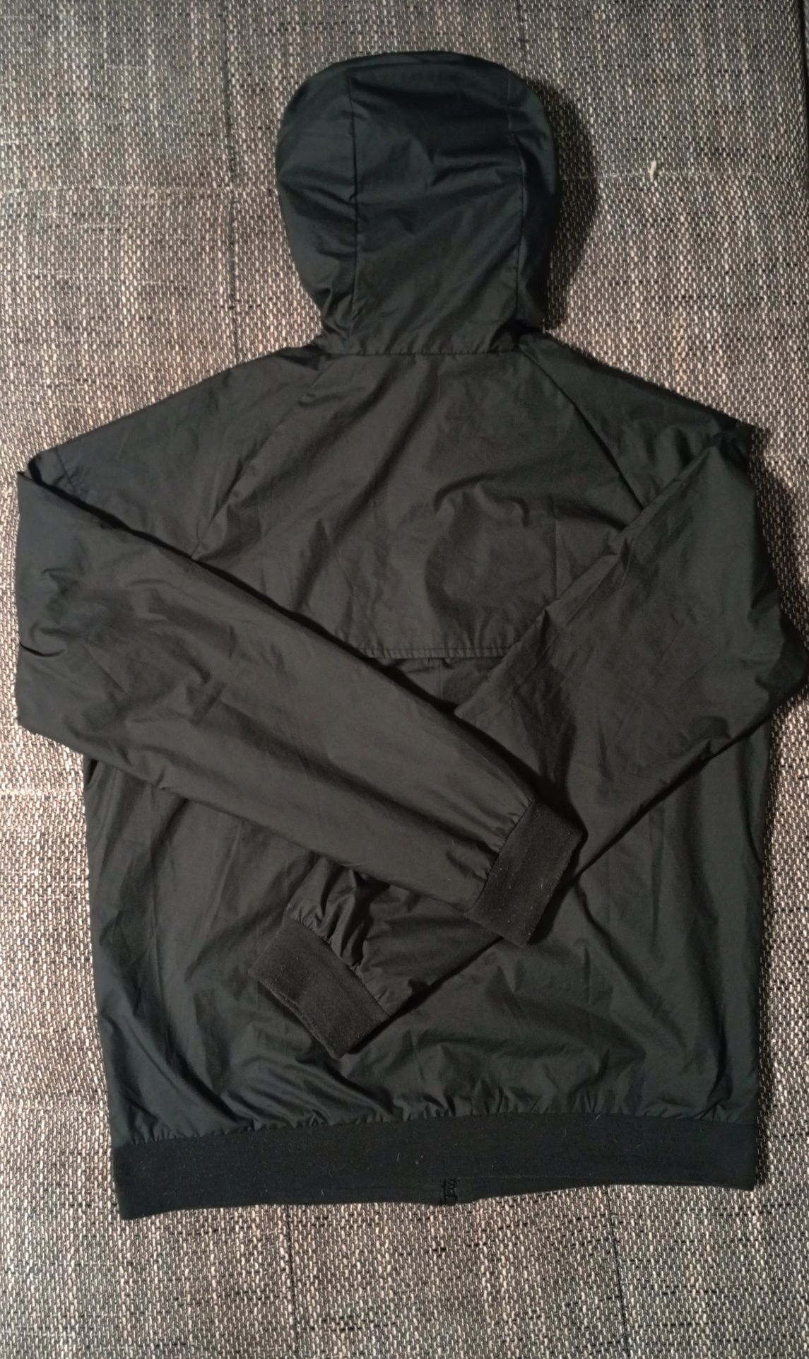 Чоловіча куртка (вітровка) Nike Windrunner. Розмір М.