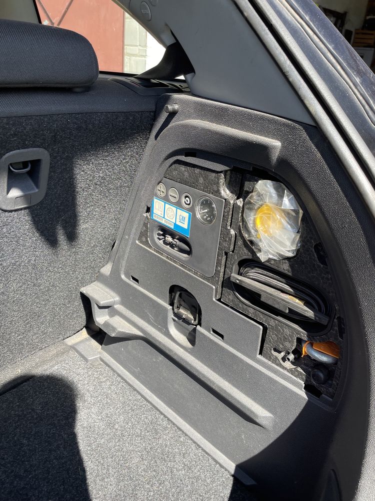 Opel corsa D 2007r