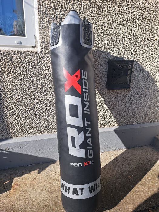 Продається груша боксерська вживана в хорошому стані.