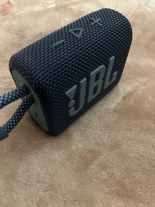 Колонка , JBL гарна , та сучасна