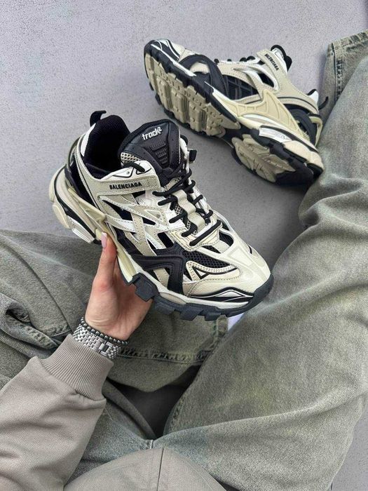 Кроссовки Balenciaga Track 2.0 Beige/Black premium