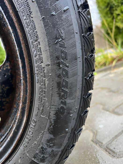 Зимові колеса Nexen 215/55 R16 на сталевих дисках