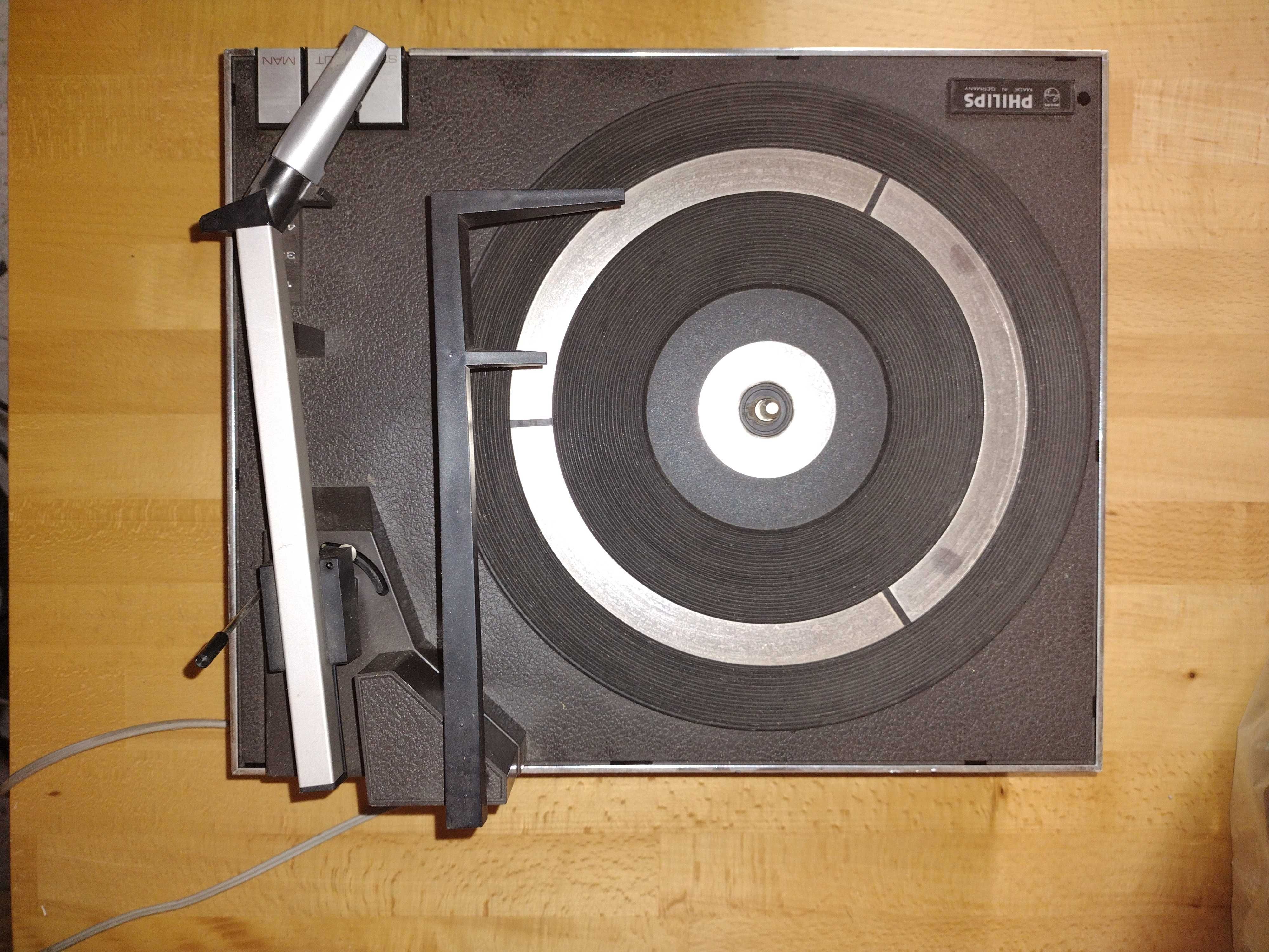 Gramofon PHILIPS 22ga047/01