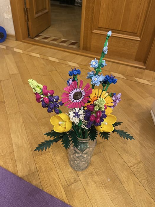 Lego 10313, Букет польових квітів