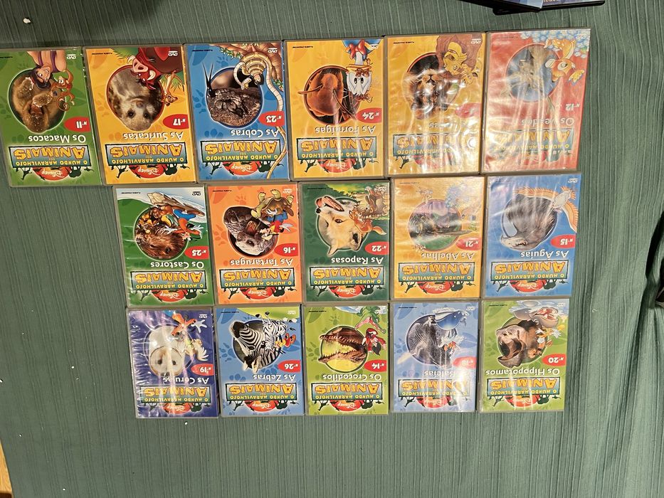 DVD Bayblade e animais