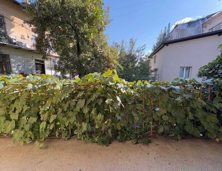 Продаж 2 кім квартира 72 м2, вул. Пекарська, м. Львів