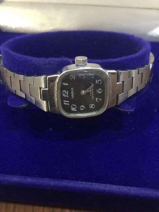 Zabytkowy zegarek damski radzieckiej marki Yanka Ussr Vintage