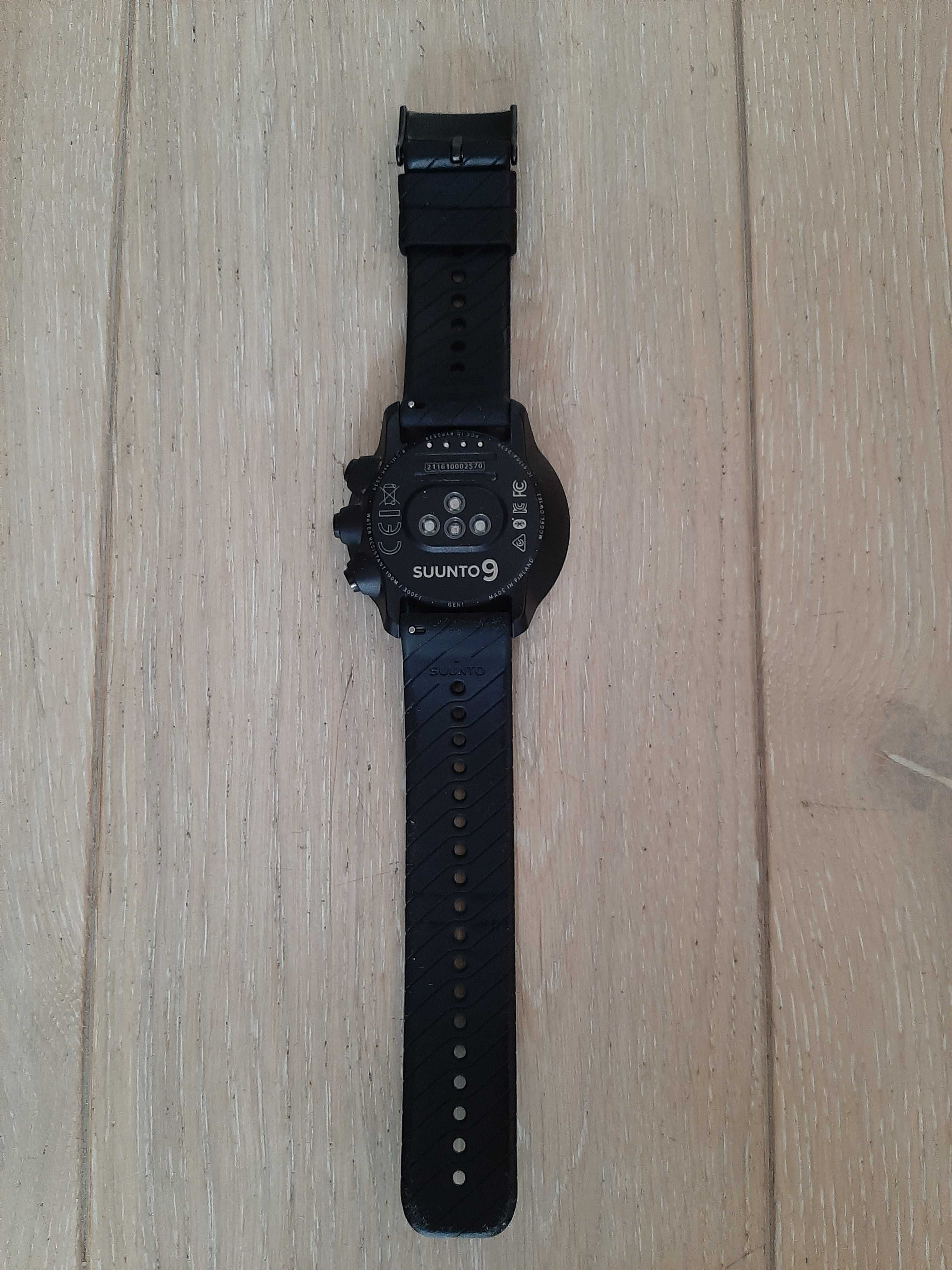 Zegarek multisportowy suunto 9 all black wrist