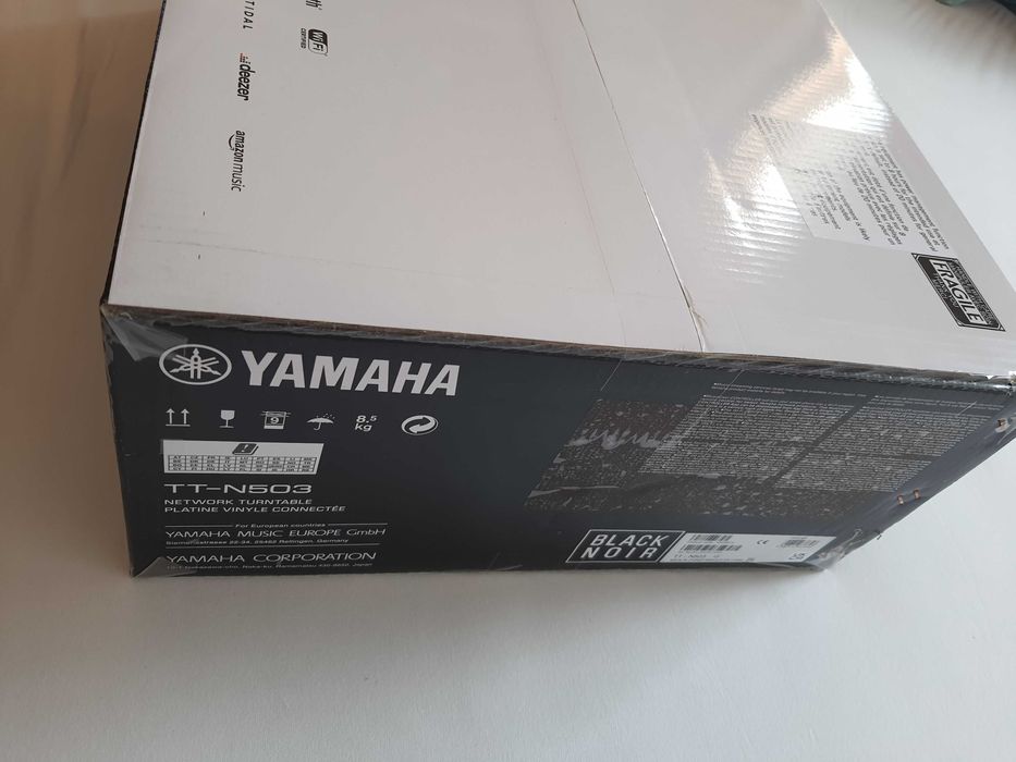 Yamaha MusicCast gramofon VINYL 500 czarny, fabrycznie zapakowany.