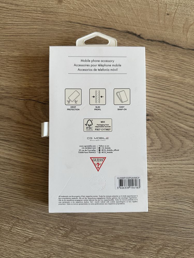 Różowe Etui GUESS MagSafe na iPhone 15 - nowe