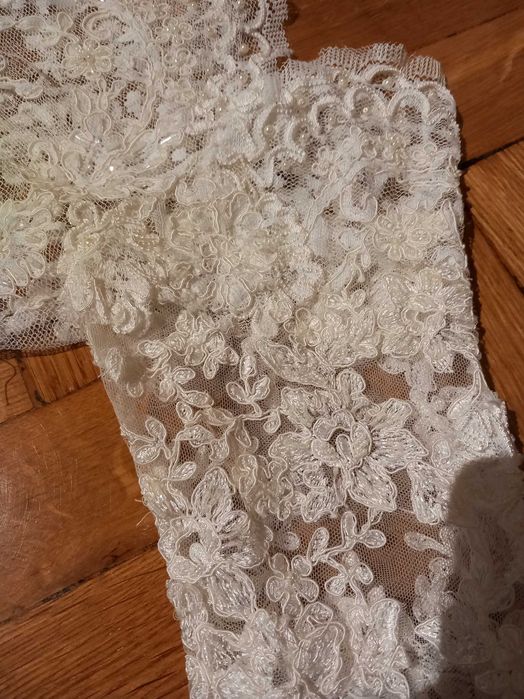 Bolerko ślubne z hiszpanskiej koronki ivory 38 M