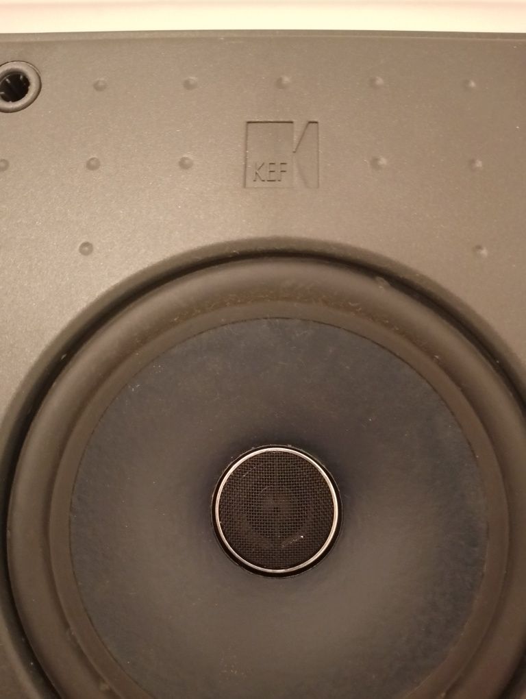 Colunas KEF SP3235