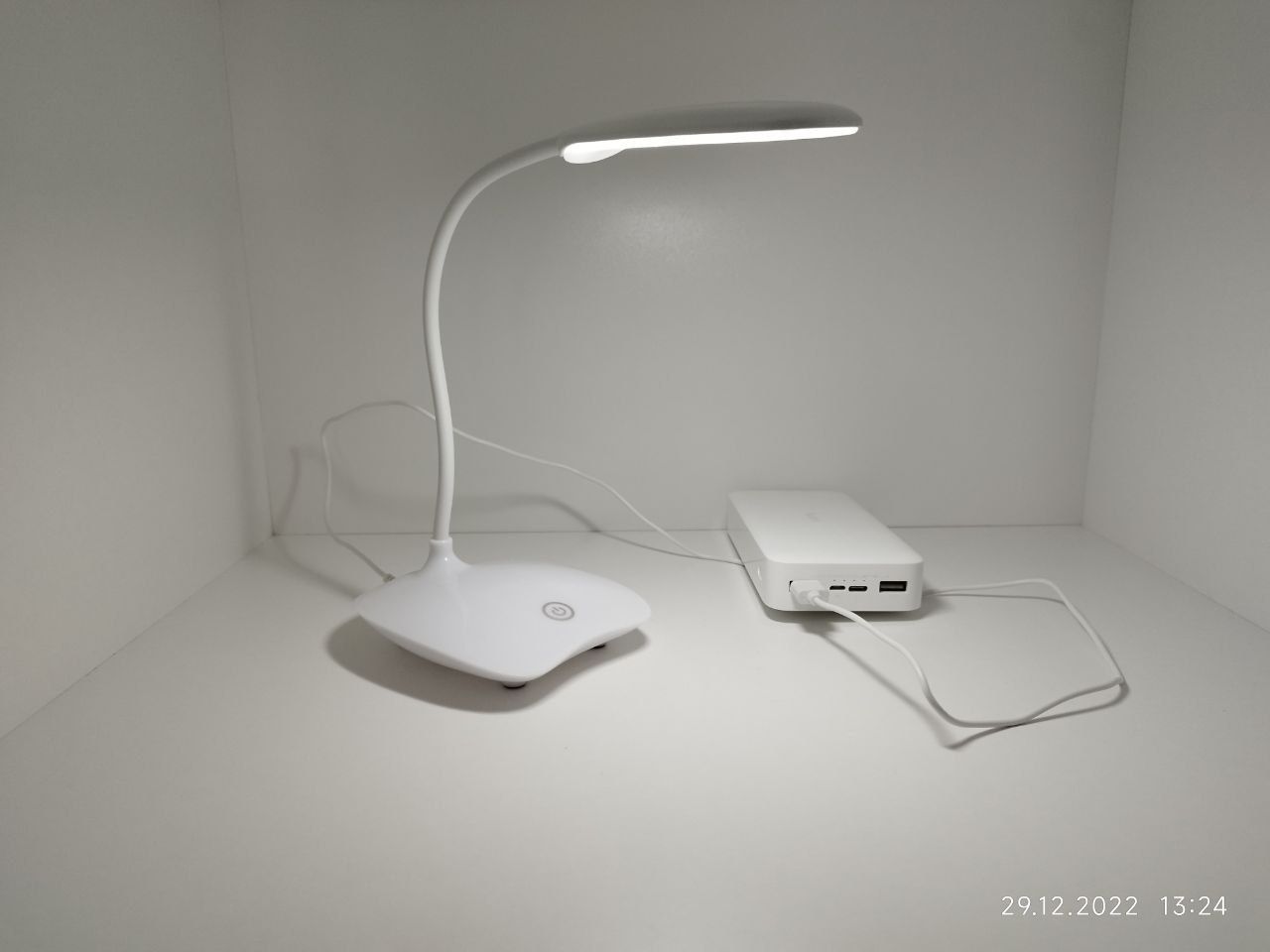 Світлодіодна лампа Usb (працює від паурбанка)