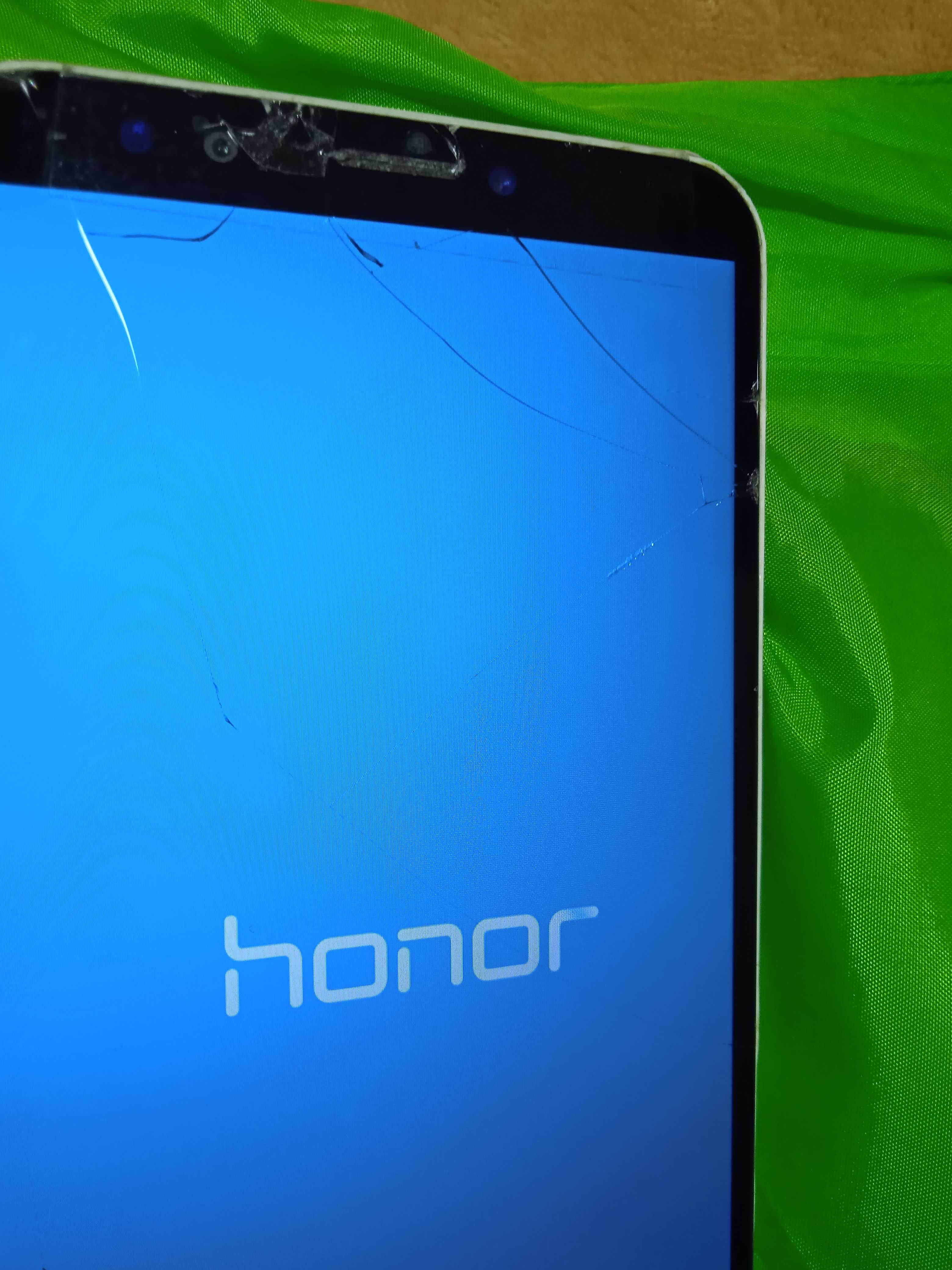 Продам телефон Honor 7c