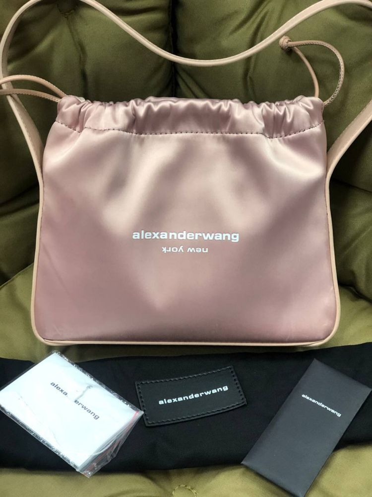 Атласна сумка Alexander Wang
