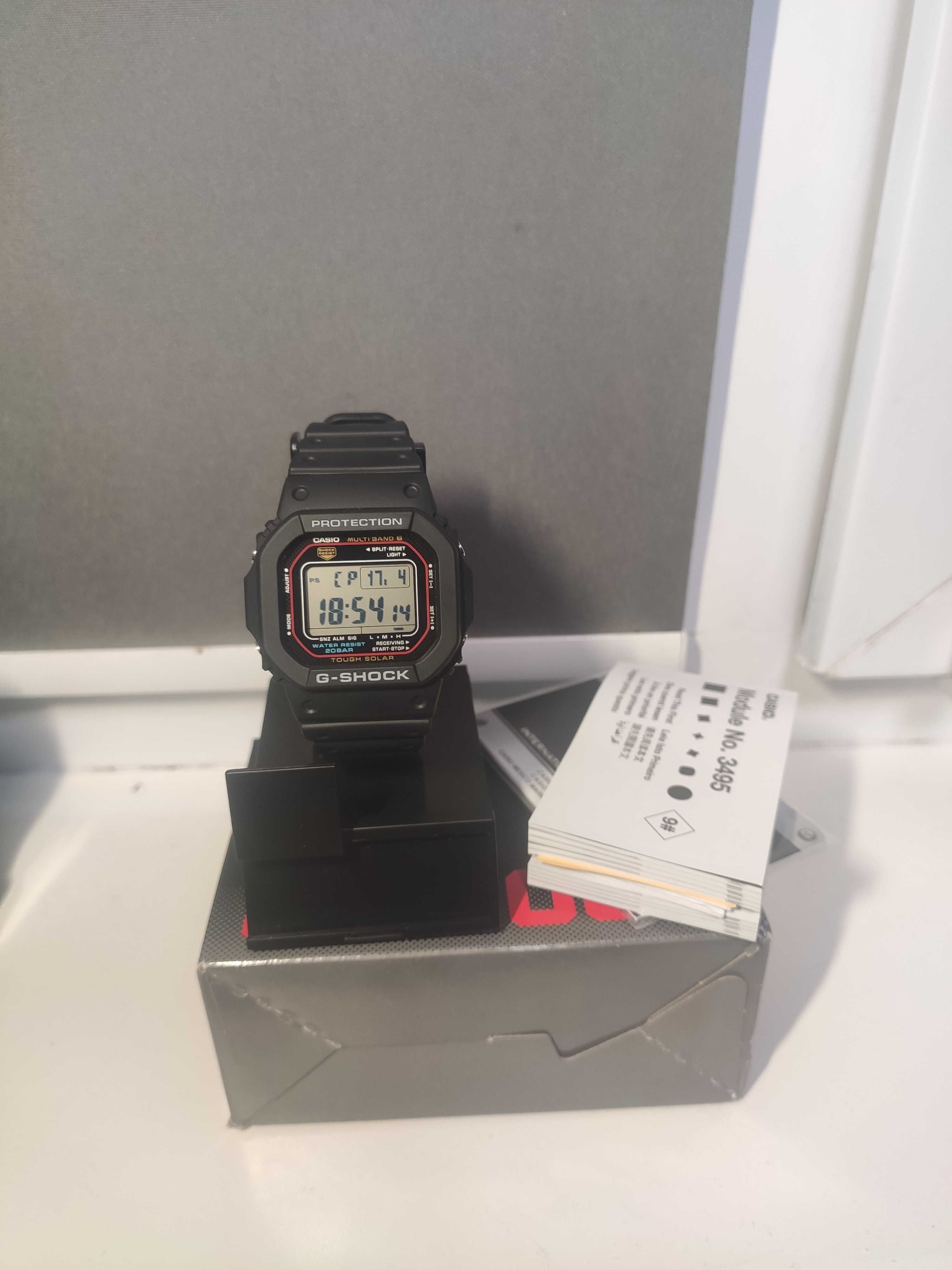 Часы Casio G-Shock GW-M5610U-1CF