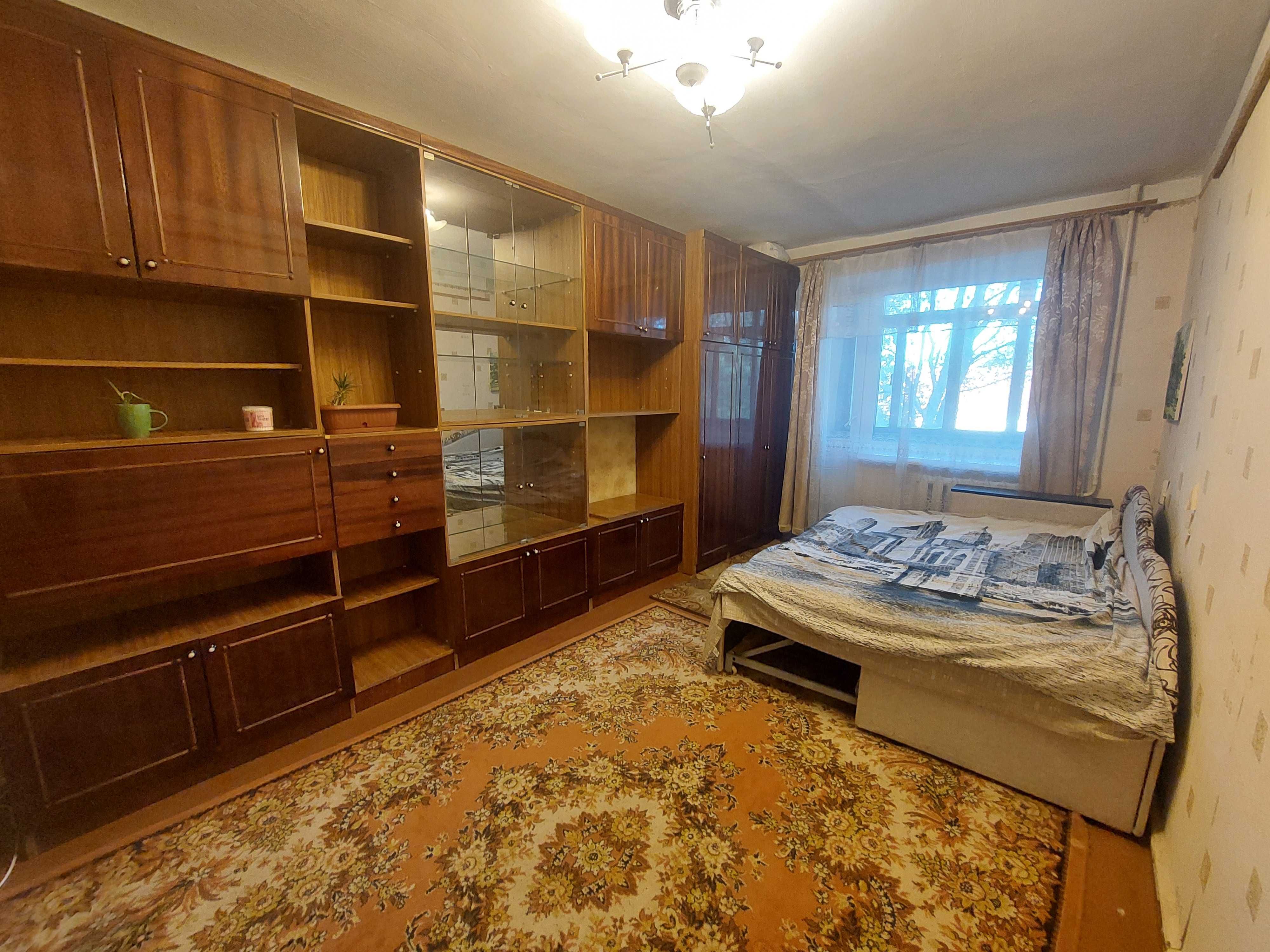 Продам 1 кімнатну квартиру по вул. Василя Порика,біля школи №33.