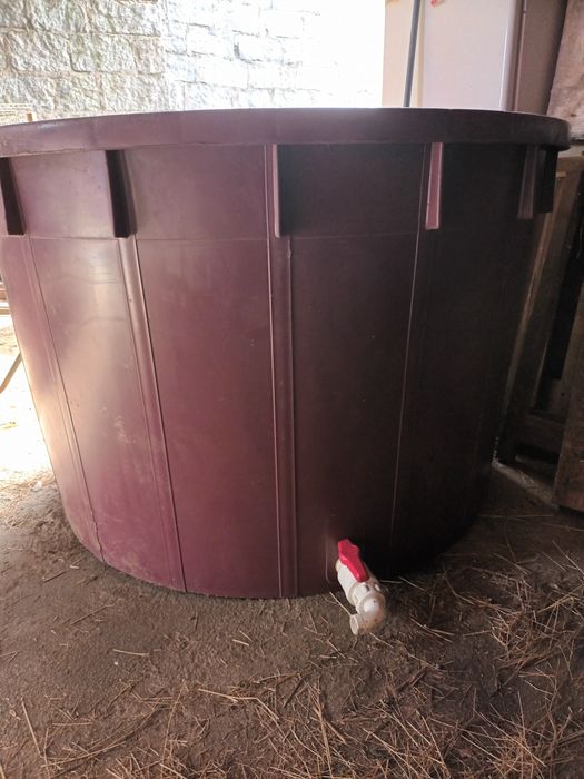 Dorna 1000 litros  nova nunca usada