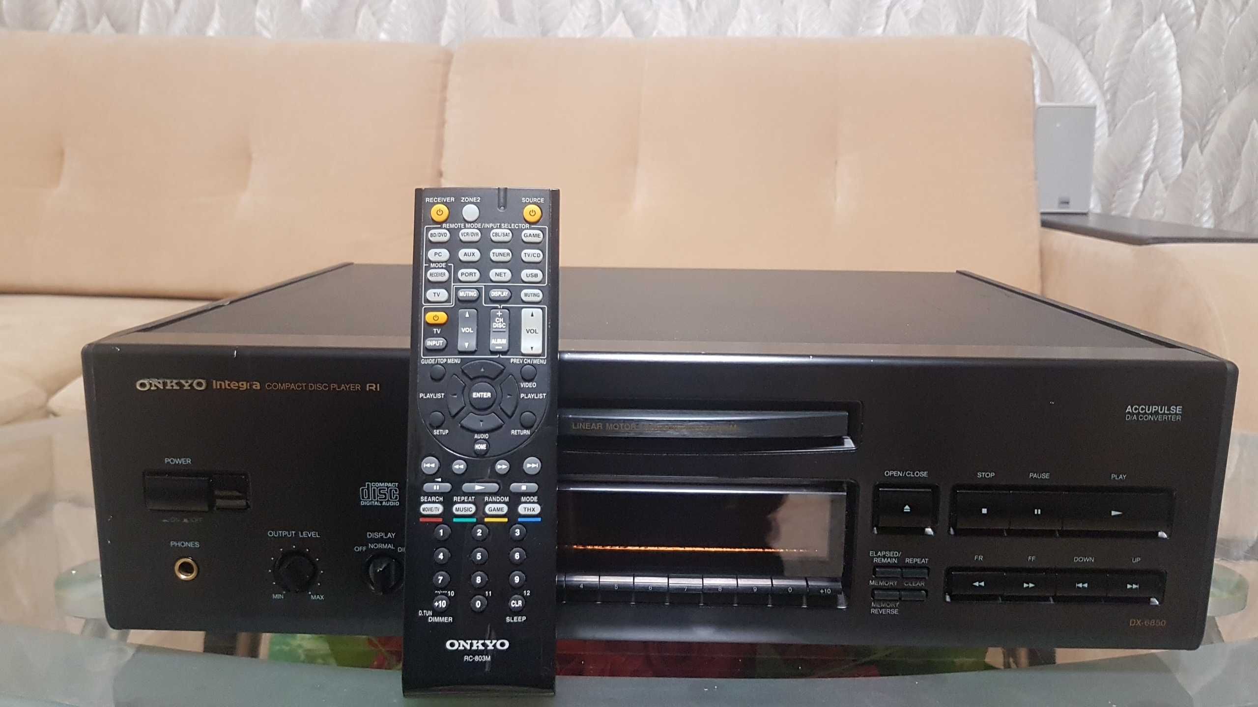 CD проигрыватель  Onkyo Integra DX-6850/black/ Optical made in Japan
