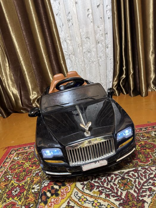 Продам электромобиль срочно