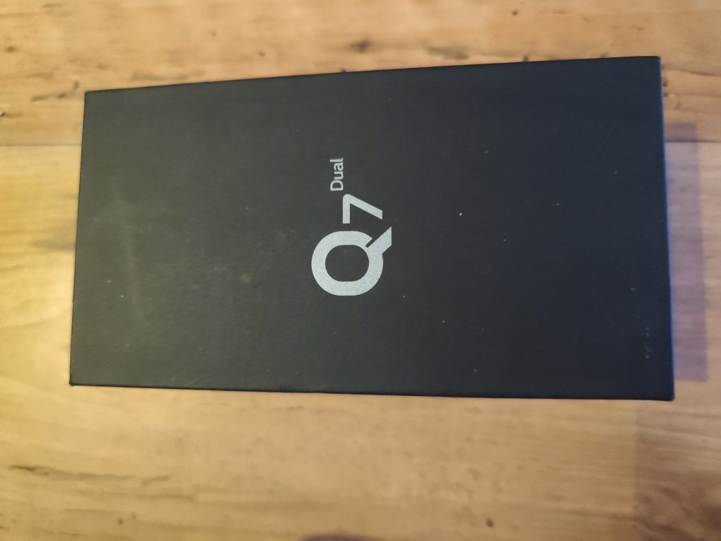 Smartfon LG Q7 2018